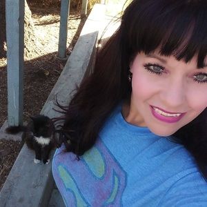 Meet your Posher, Gina